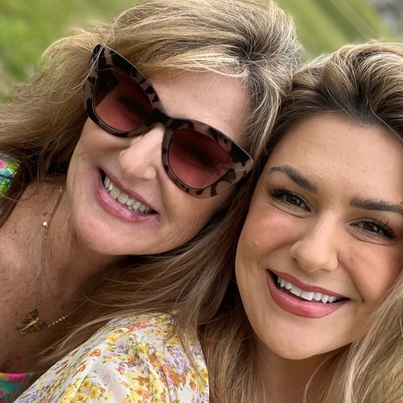 DIFF Eden Sunglasses Blush Tortoise Frame Wine Lenses Cateye NWT - Picture 2 of 10